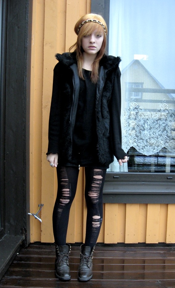 Blonde Teen Girl wearing Black Ripped Opaque Pantyhose